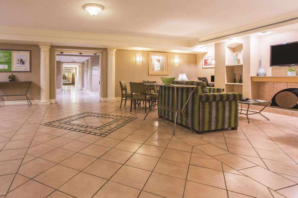 Отель La Quinta By Wyndham San Francisco Airport North - Free Airport Shuttle Юг Сан Франциско Интерьер фото